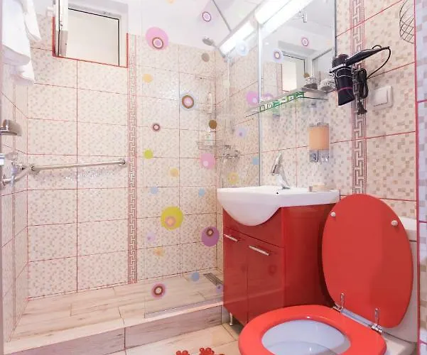 Red * ブカレスト